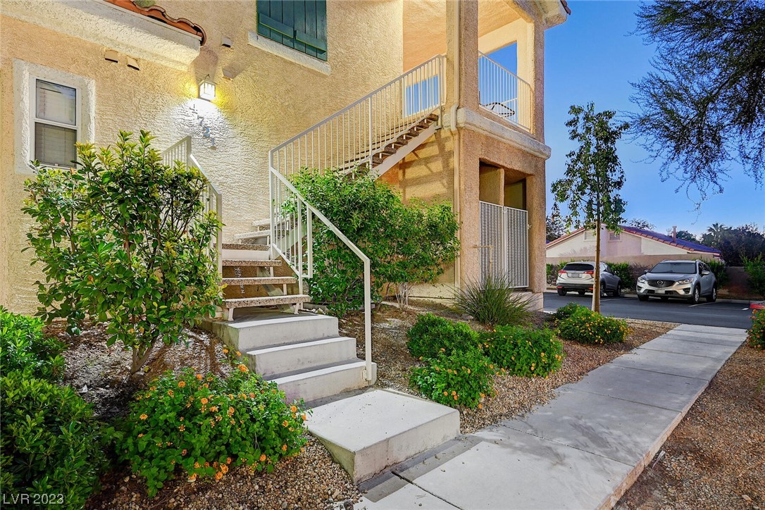 251 South Green Valley Parkway 4721