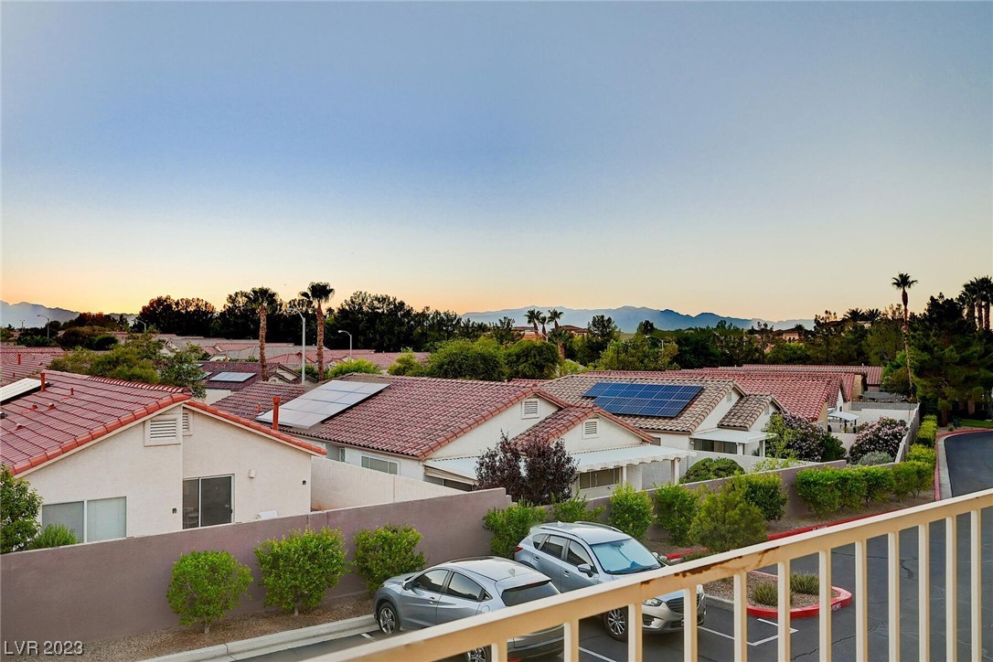 251 South Green Valley Parkway 4721