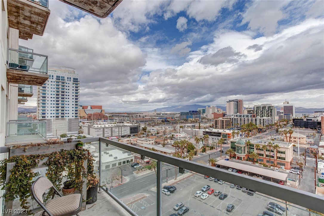 900 Las Vegas Boulevard 916