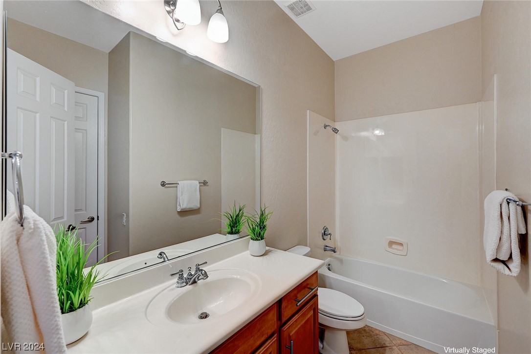 2571 Lochleven Way