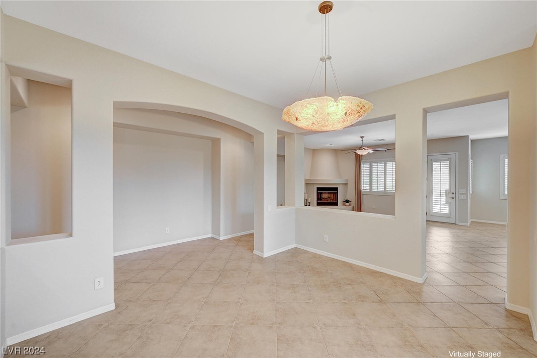 2571 Lochleven Way