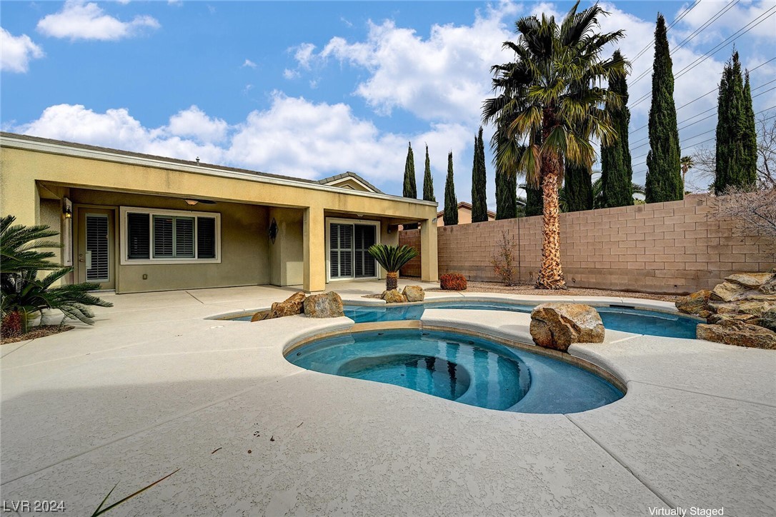 2571 Lochleven Way