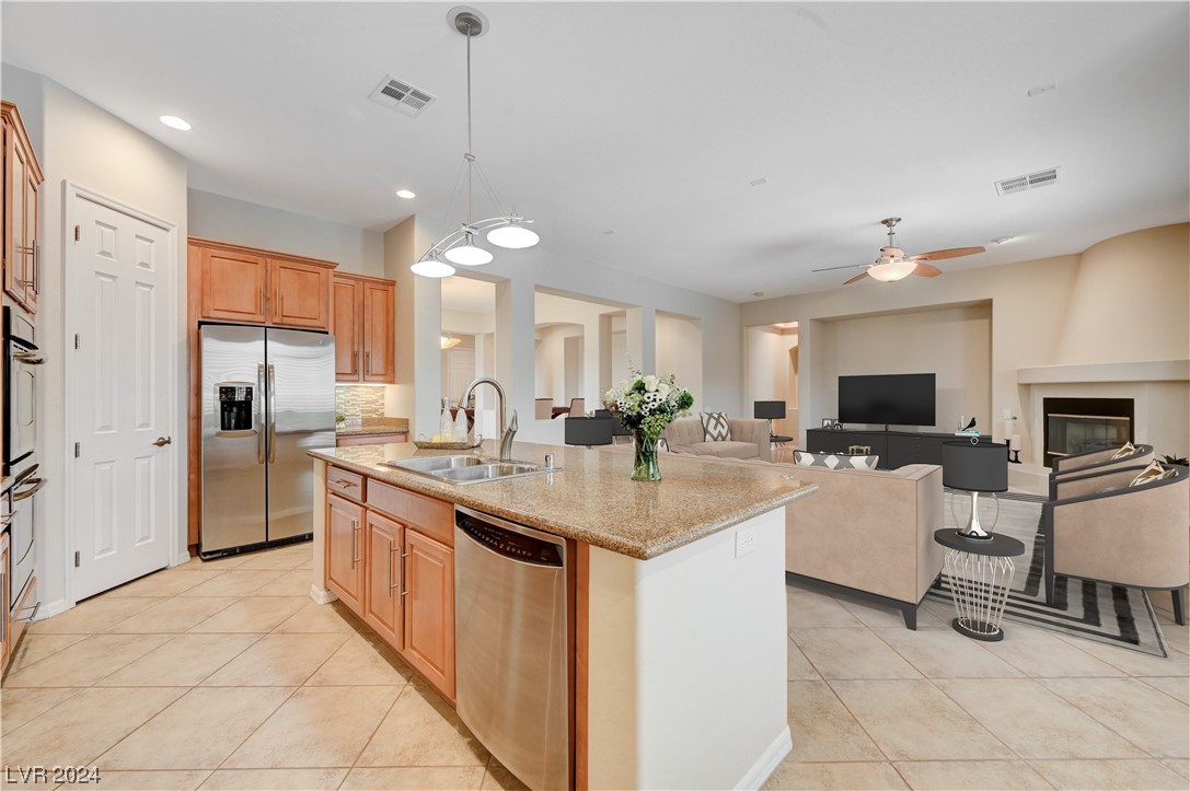 2571 Lochleven Way