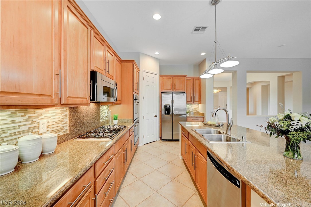 2571 Lochleven Way