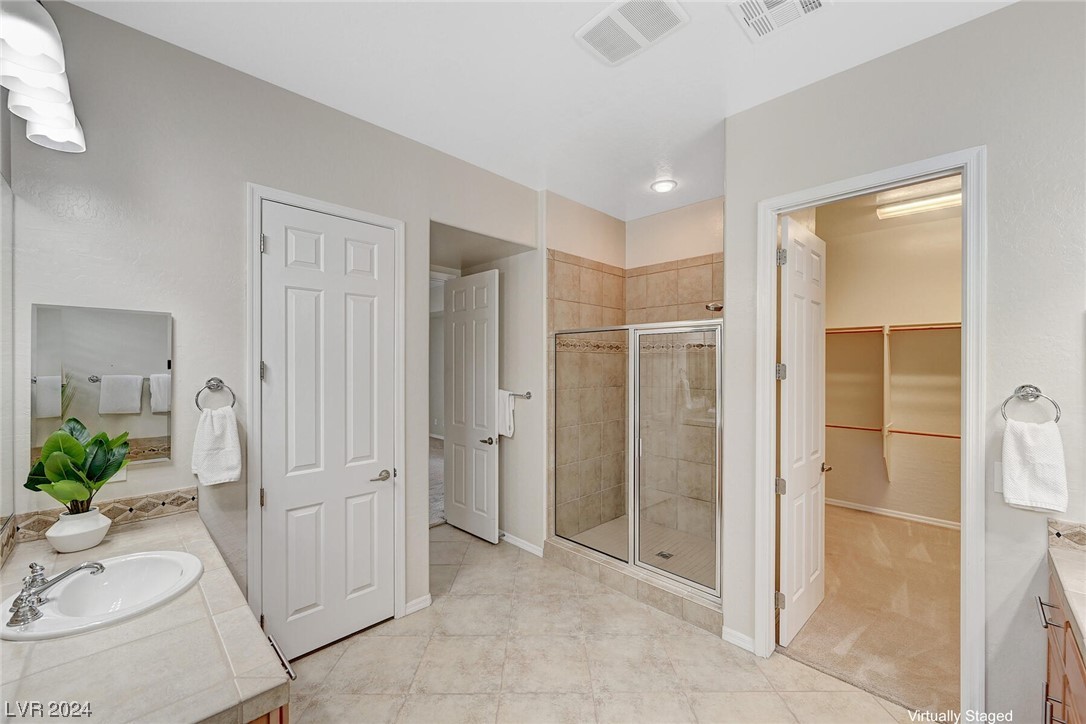 2571 Lochleven Way