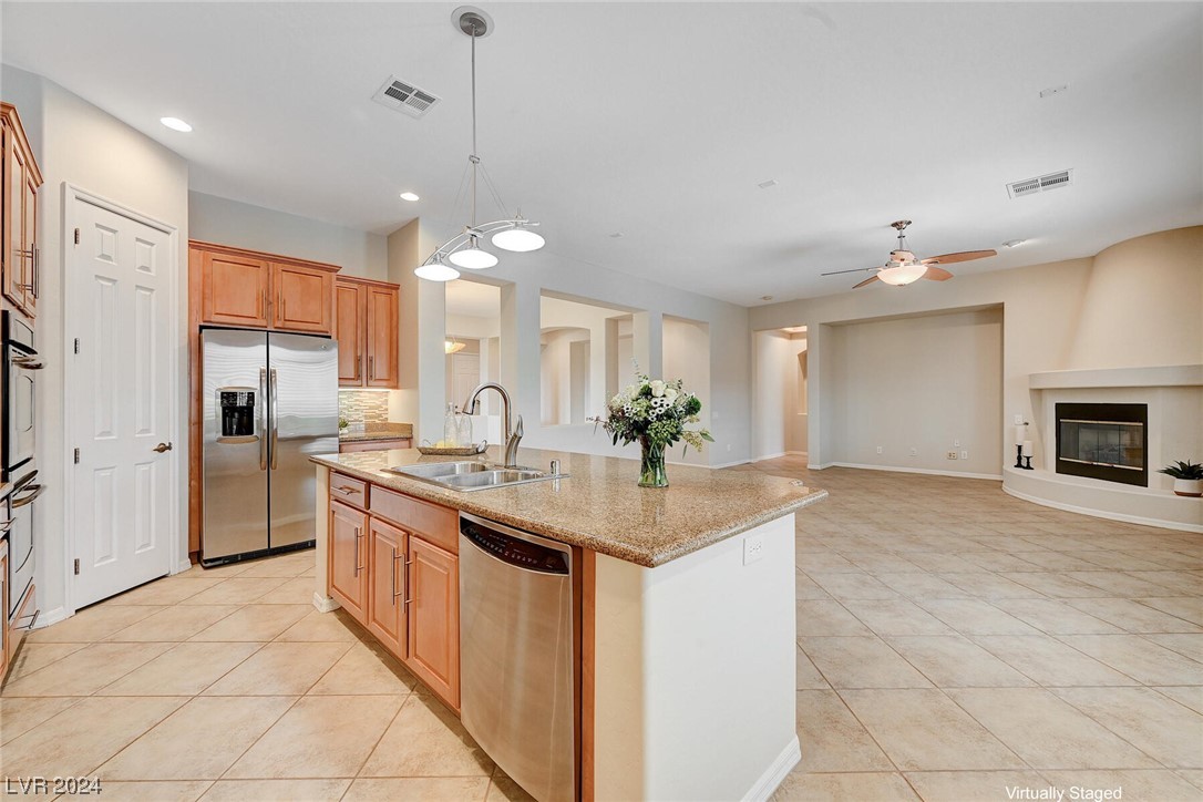 2571 Lochleven Way