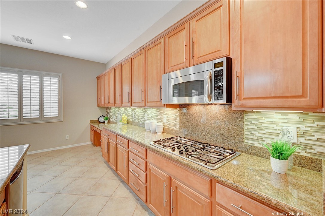 2571 Lochleven Way