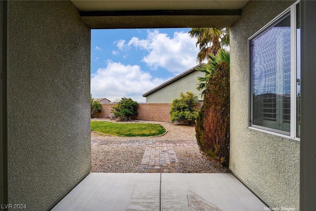 2571 Lochleven Way