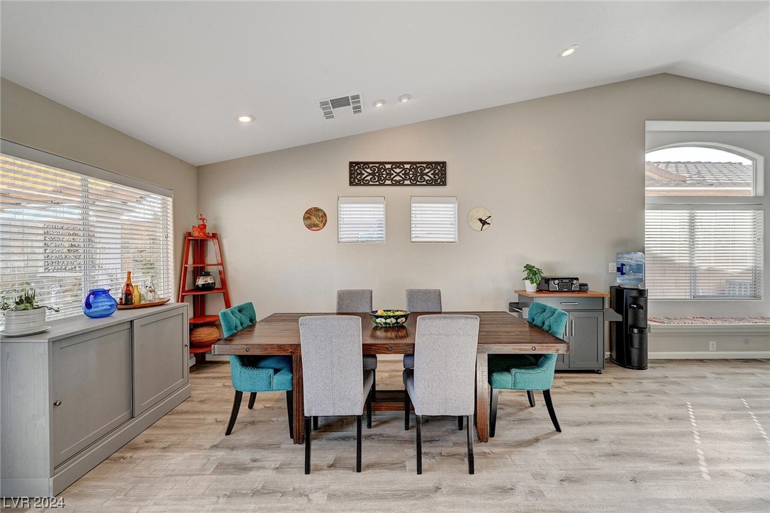 1030 Kings View Court
