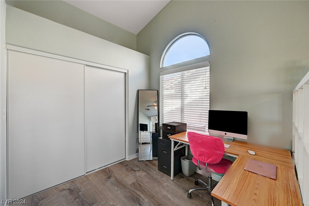 1030 Kings View Court