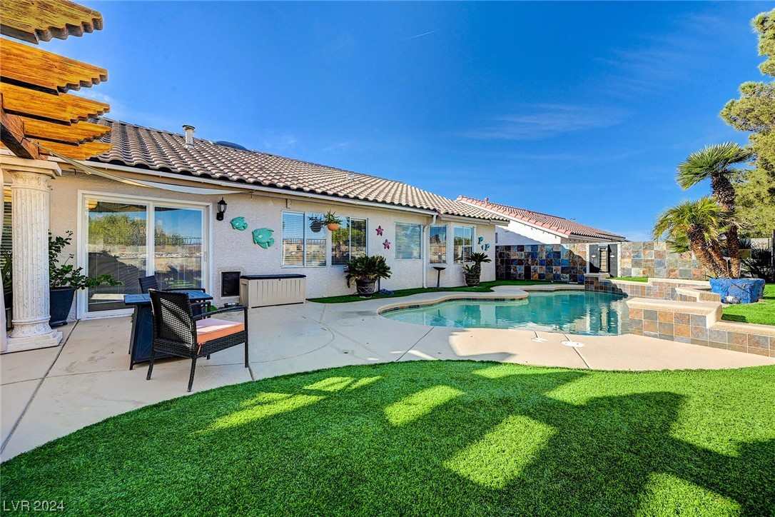1030 Kings View Court
