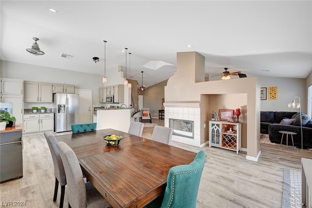 1030 Kings View Court