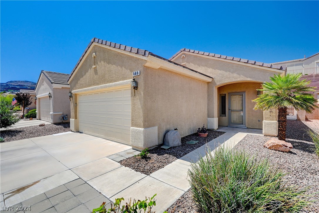 565 Cypress Gardens Place