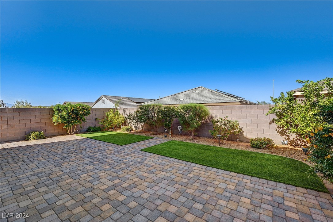 3718 Rosy Carina Place