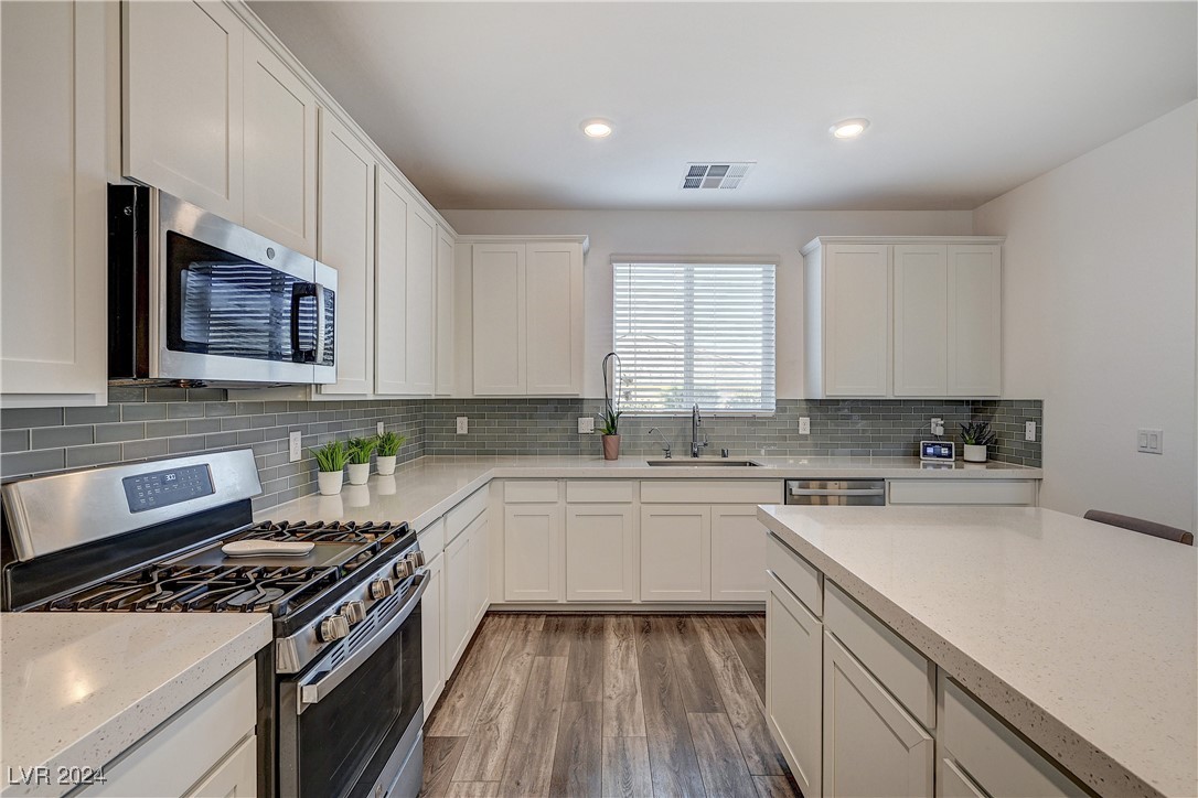 3718 Rosy Carina Place