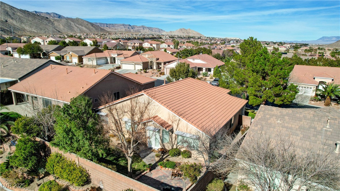 10221 Crystal Arch Avenue