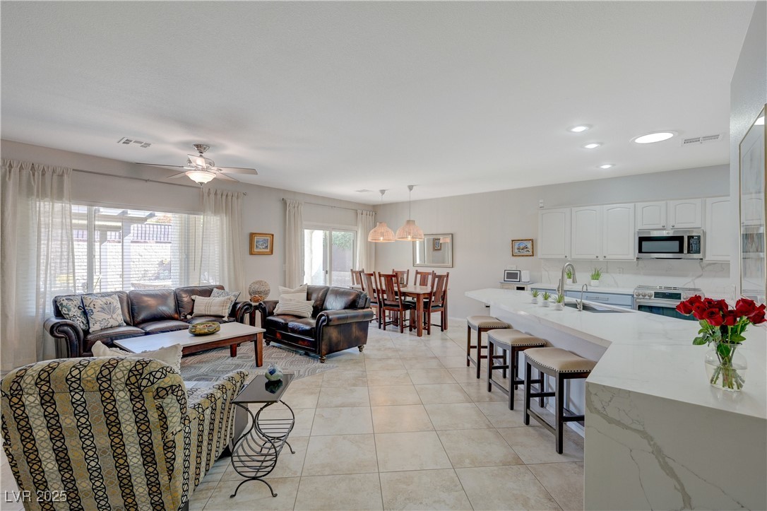 2210 Shadow Canyon Drive