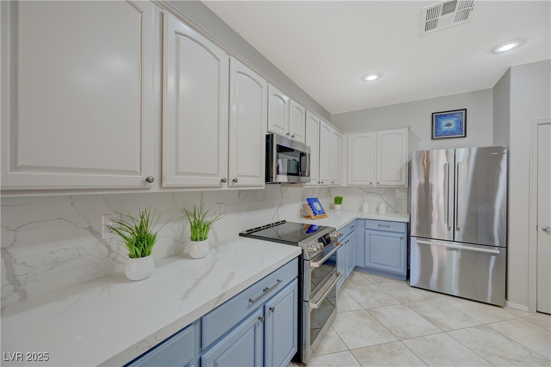 2210 Shadow Canyon Drive