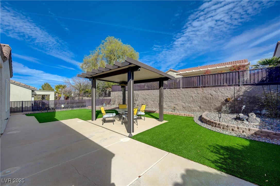 2210 Shadow Canyon Drive