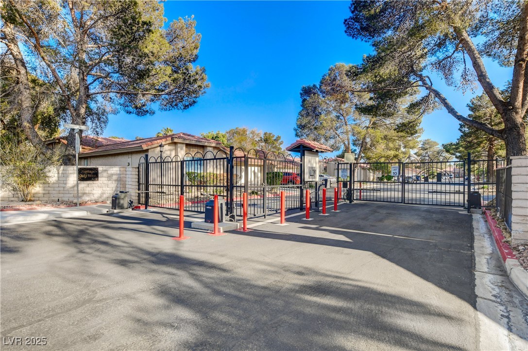 3667 Edinburgh Drive