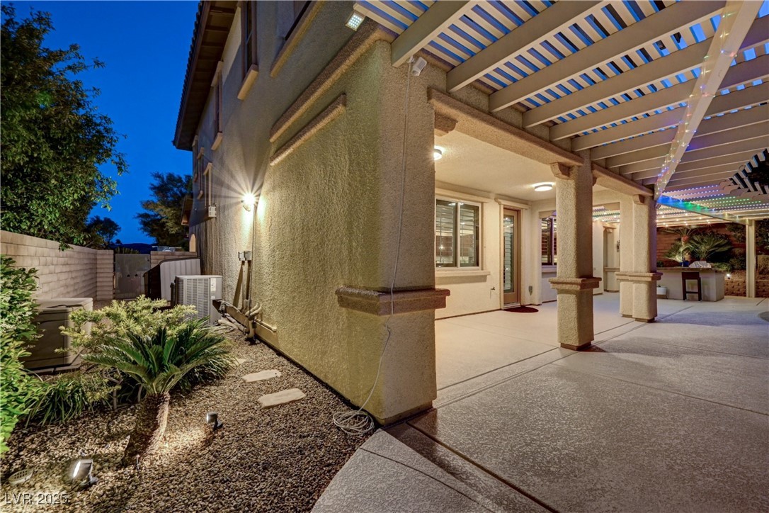 12122 High Country Lane