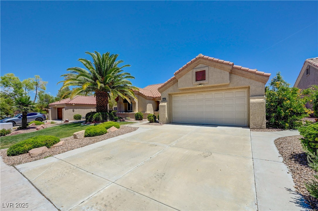 2808 Crown Ridge Drive