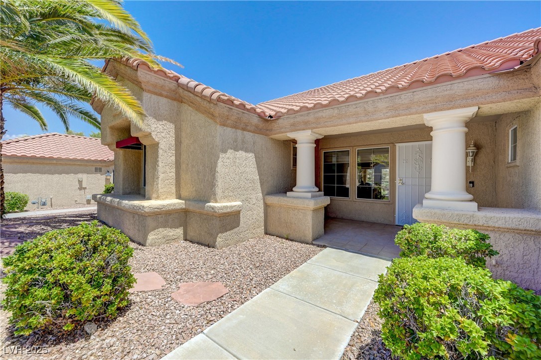 2808 Crown Ridge Drive