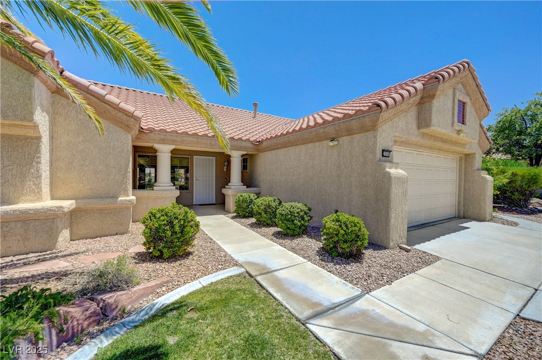 2808 Crown Ridge Drive