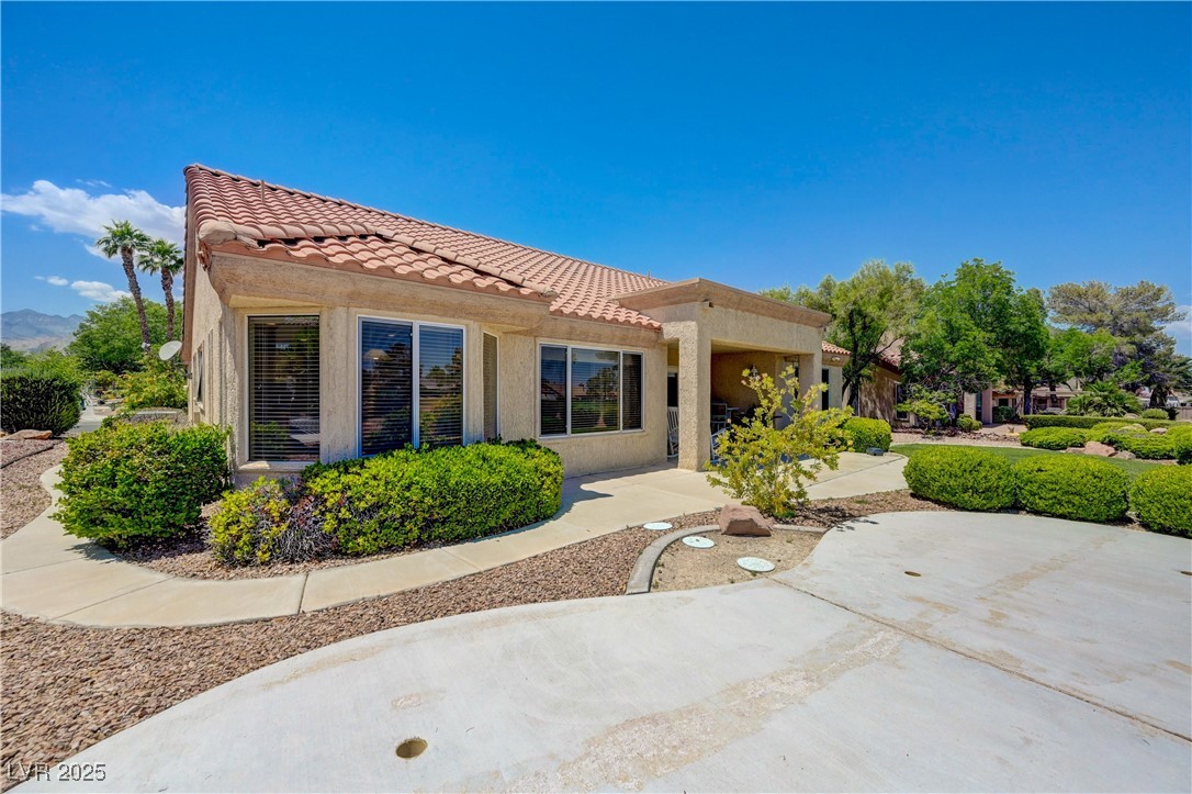 2808 Crown Ridge Drive