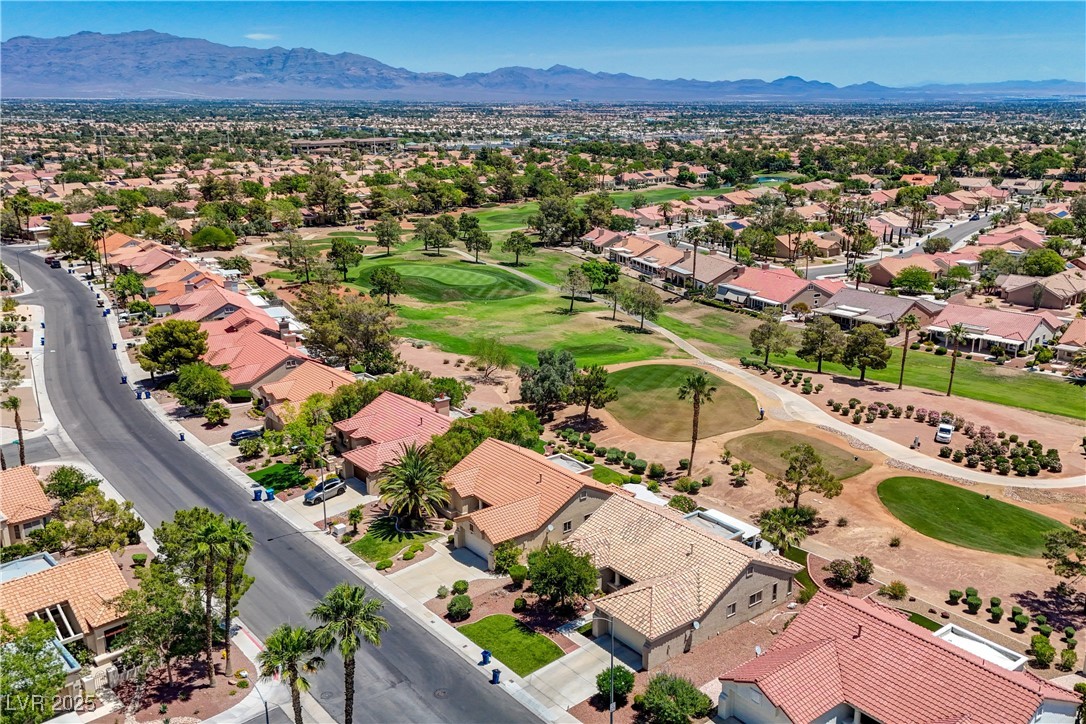 2808 Crown Ridge Drive