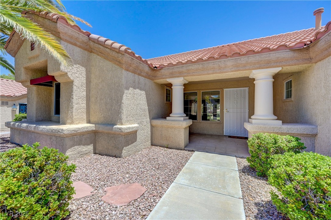 2808 Crown Ridge Drive