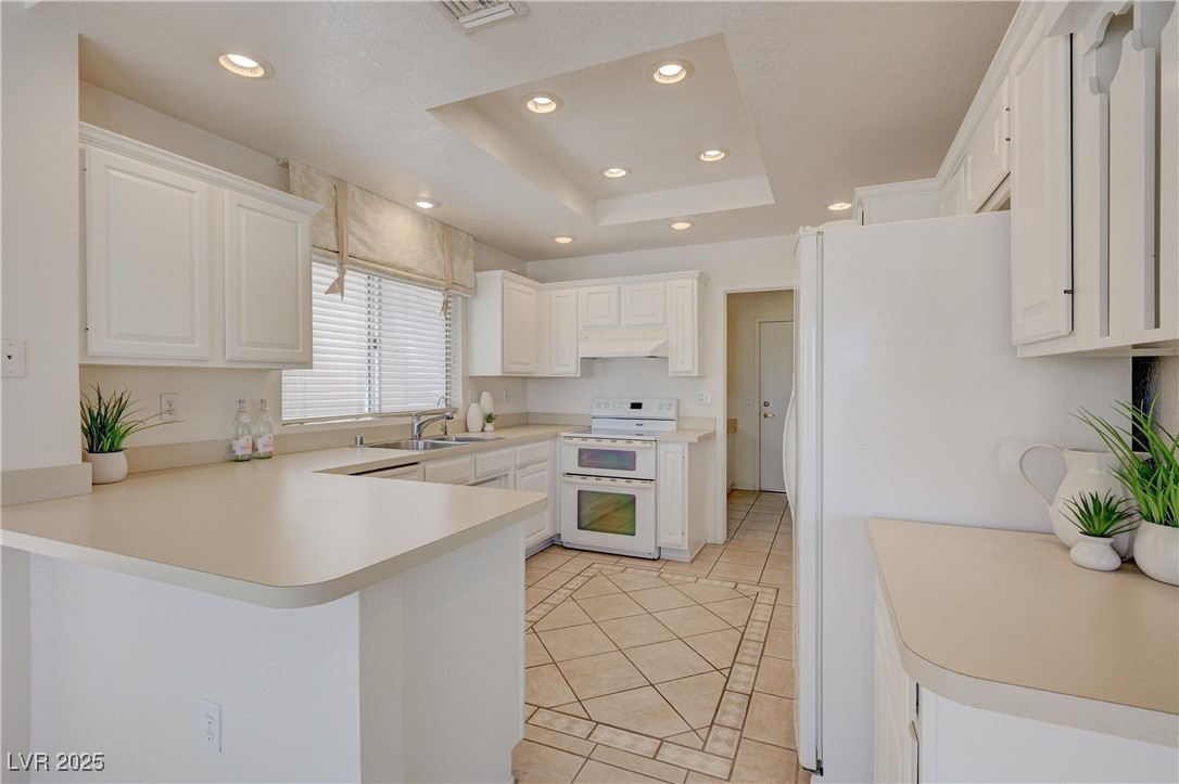 2808 Crown Ridge Drive