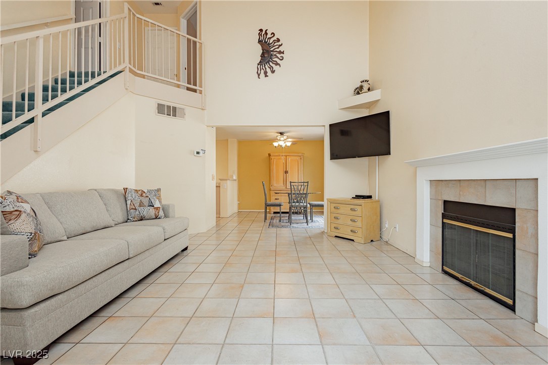 917 Grammy Drive