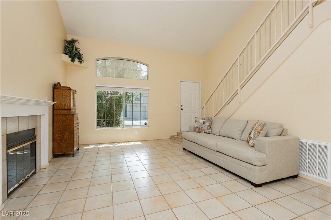 917 Grammy Drive