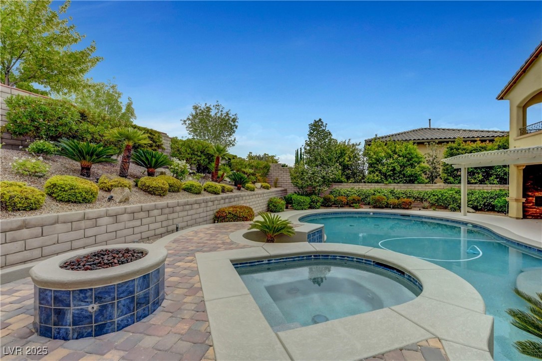 12122 High Country Lane