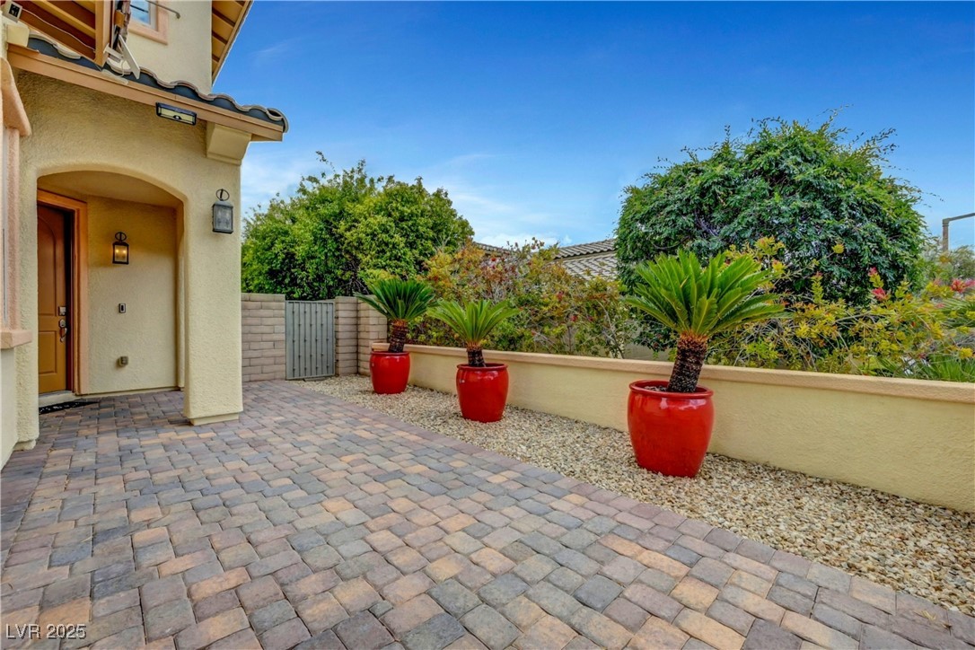 12122 High Country Lane