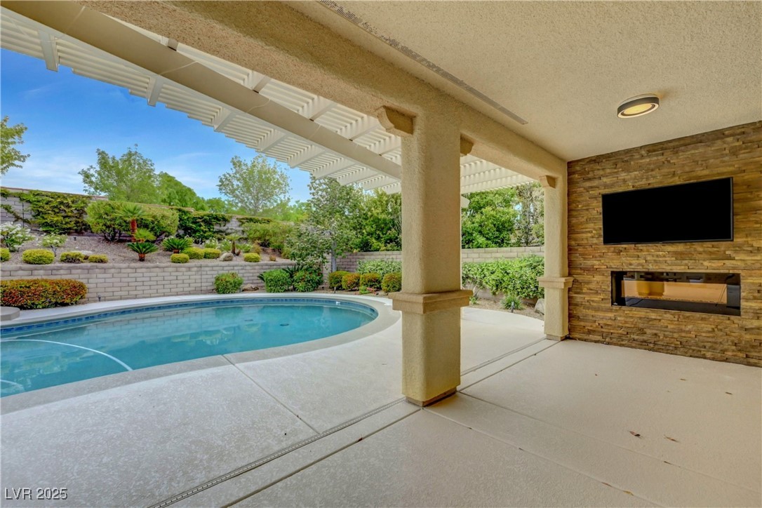 12122 High Country Lane