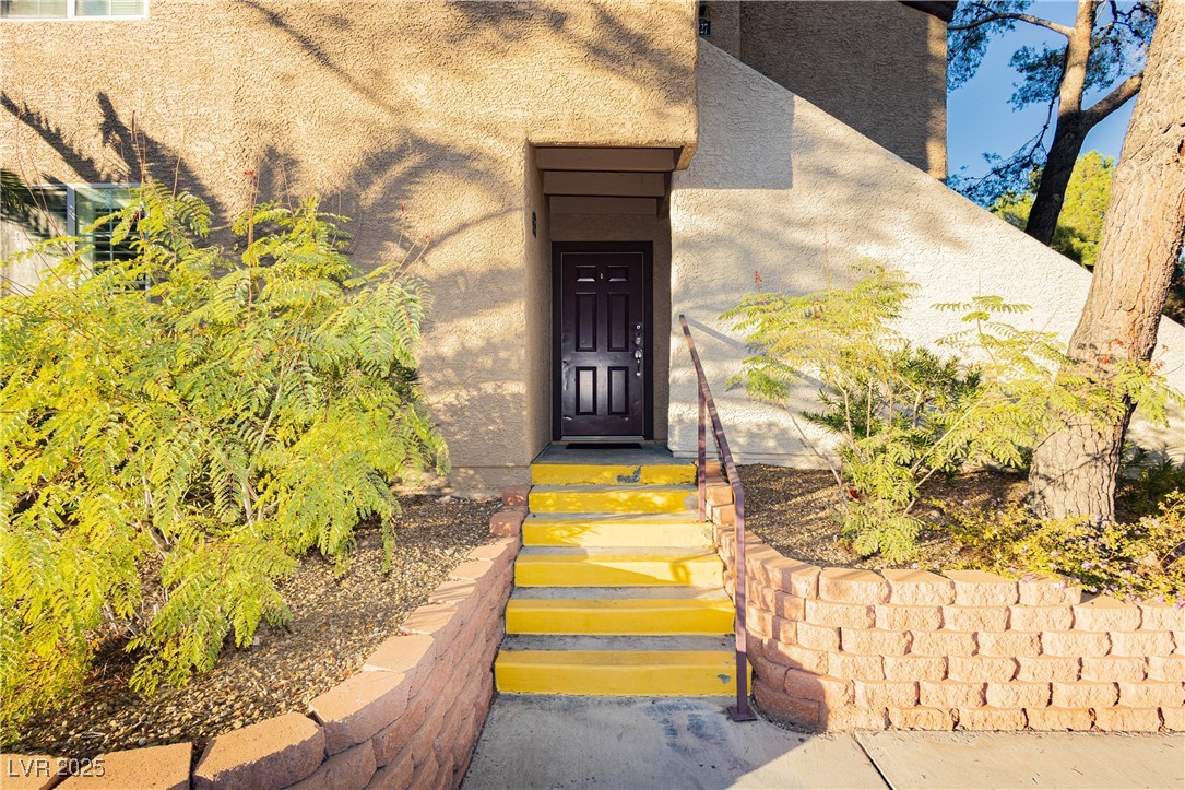 9325 West Desert Inn Road 127