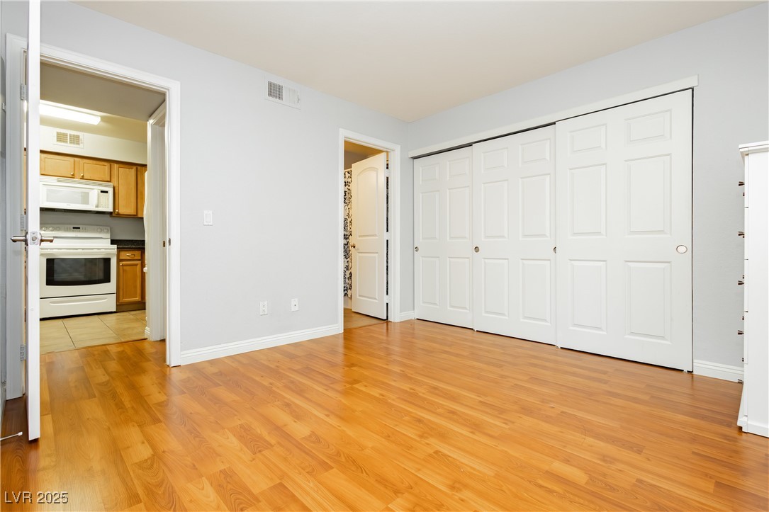 9325 West Desert Inn Road 127