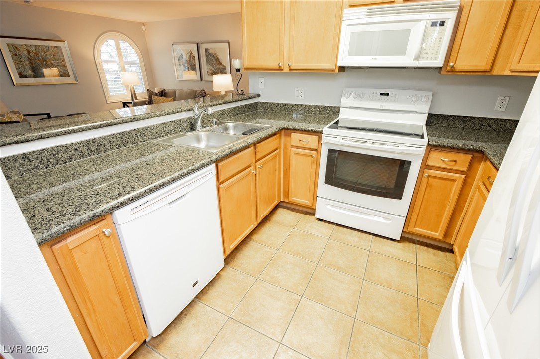 9325 West Desert Inn Road 127