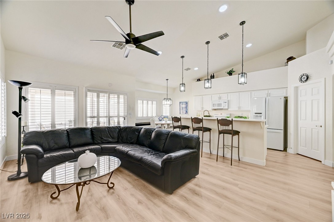 9178 Valley Spring Court