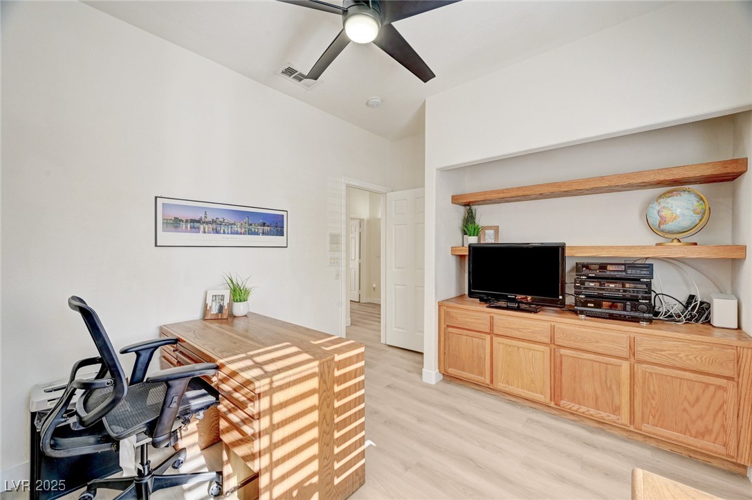 9178 Valley Spring Court