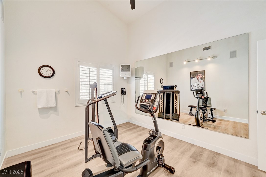 9178 Valley Spring Court