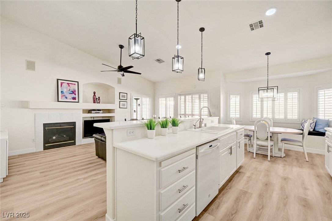 9178 Valley Spring Court