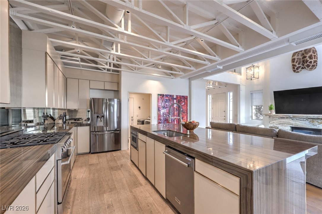 952 Coatbridge Street