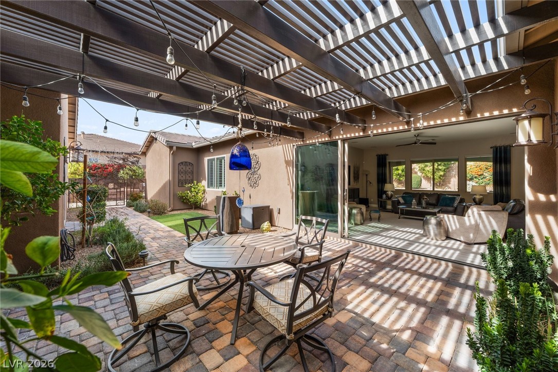 9714 Champagne Bliss Avenue