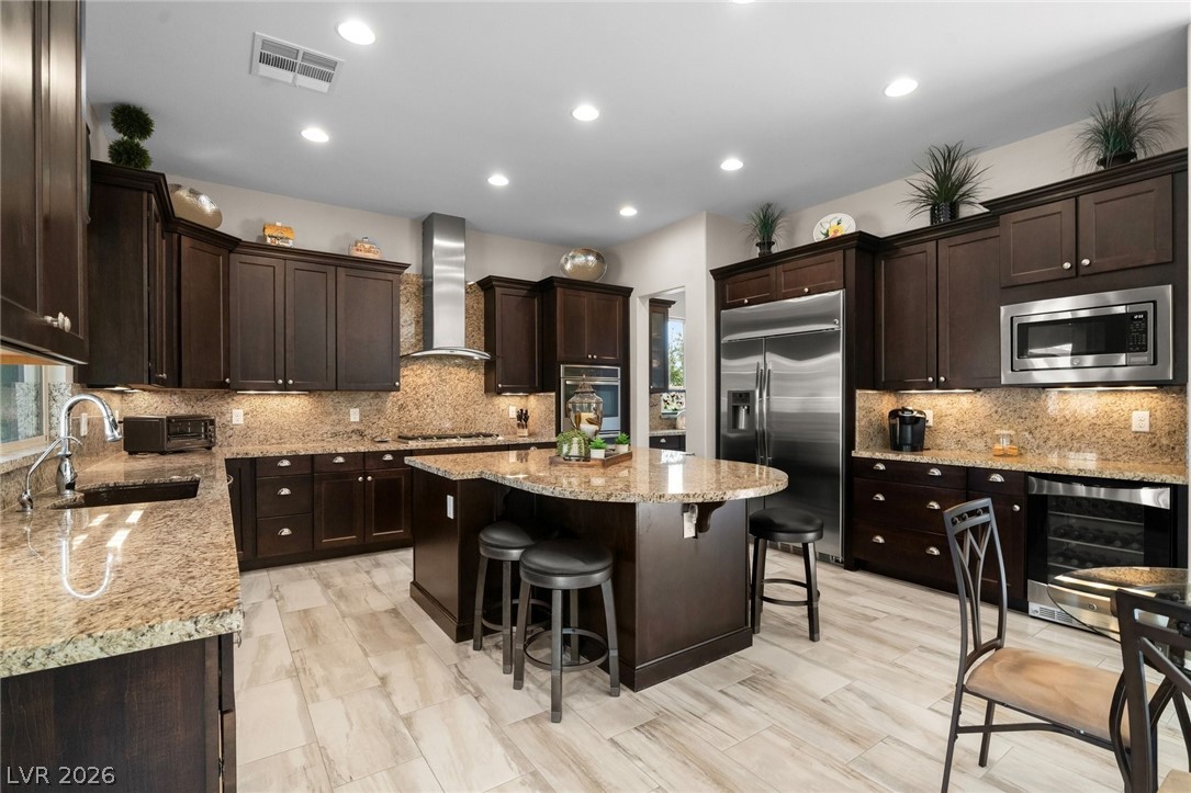 9714 Champagne Bliss Avenue