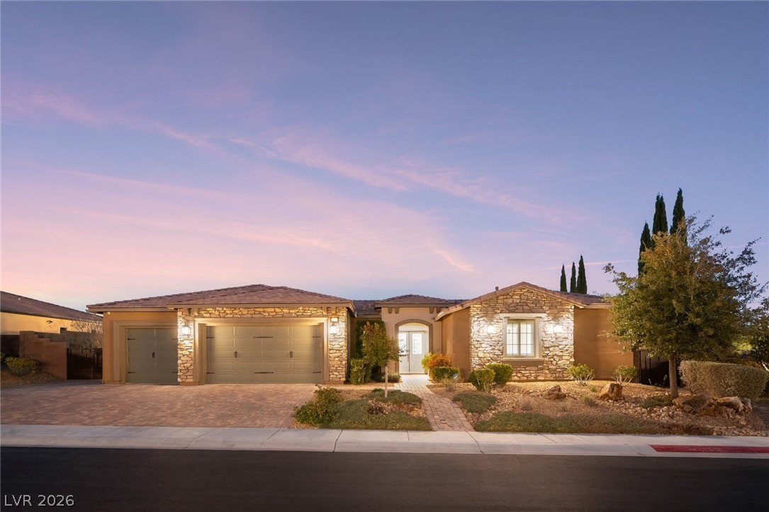 9714 Champagne Bliss Avenue