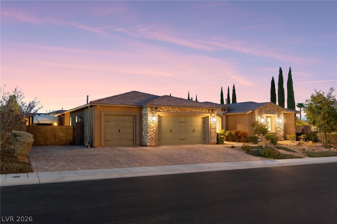 9714 Champagne Bliss Avenue