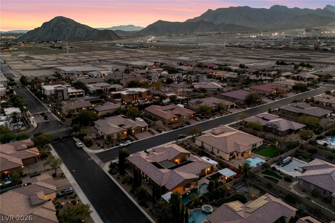 9714 Champagne Bliss Avenue